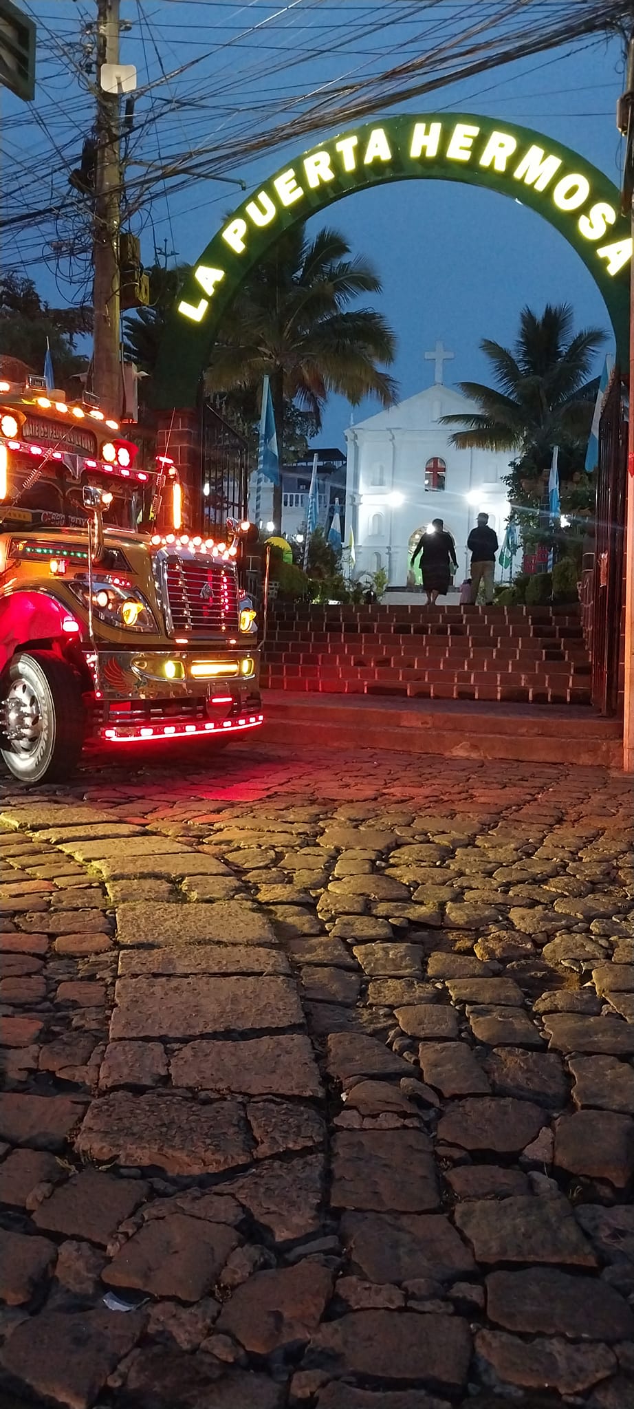 chken buses san pedro la laguna to guatemala city